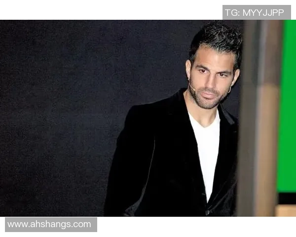 巴西足球明星中最帅的球员是谁盘点那些引领时尚潮流的球场男神 巴西足球明星中最帅的球员是谁盘点那些引领时尚潮流的球场男神