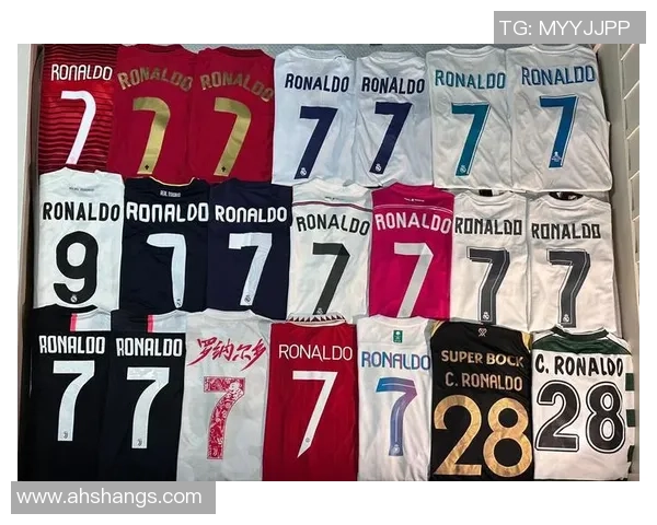 抽到C罗足球球星卡的惊喜时刻是否真的能够发生你也有机会吗 抽到C罗足球球星卡的惊喜时刻是否真的能够发生你也有机会吗